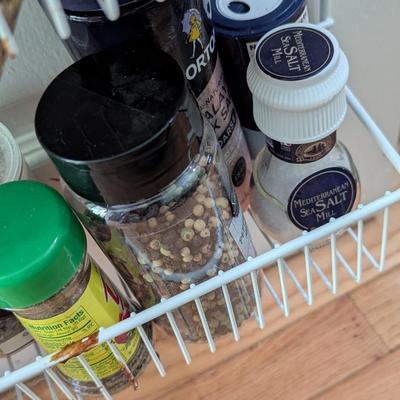 3 Shelves Of Spices (HW)