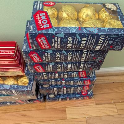 13 - Expired Frankford & Member's Mark Hot Chocolate Bombs (G)