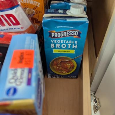Pantry Full Of Food (Cabinet Not Included) (K)