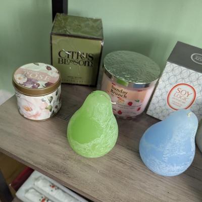 Array Of Candles Several Different Brands #2 (Most Of Them Have Not Been Used) (FR)