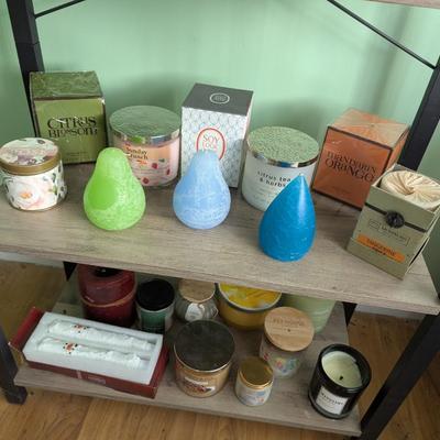 Array Of Candles Several Different Brands #2 (Most Of Them Have Not Been Used) (FR)