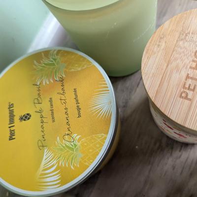 Array Of Candles Several Different Brands #2 (Most Of Them Have Not Been Used) (FR)