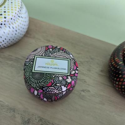 Array Of Voluspa Candles #7 (Most Of Them Have Not Been Used) (FR)