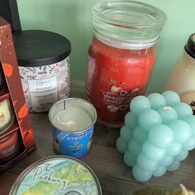 Array Of Several Brands Of Candles #9 (Most Of Them Have Not Been Used) (FR)