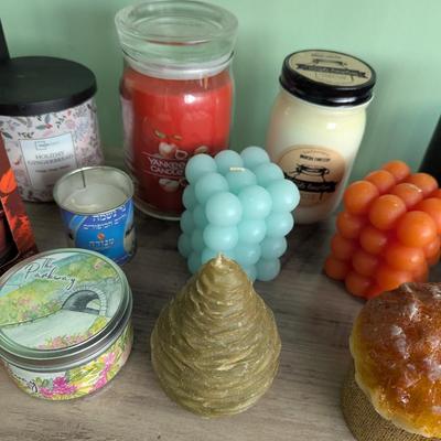 Array Of Several Brands Of Candles #9 (Most Of Them Have Not Been Used) (FR)