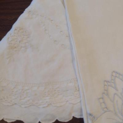 Vintage Embroidered Kerchiefs/Hand Towels