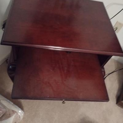 Wooden Media Stand with Pull Out Shelf