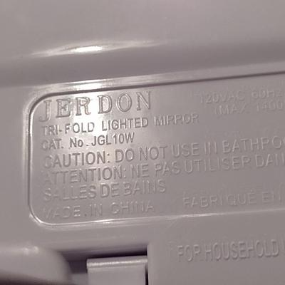 Jerdon Tri-Fold Lighted Mirror