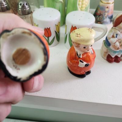 Nice Collection of Salt & Pepper Shakers Vasaline Uranium , Fish , Seahorses, Corn, Lighthouse, Pigs, Dutch boy Dutch girl
