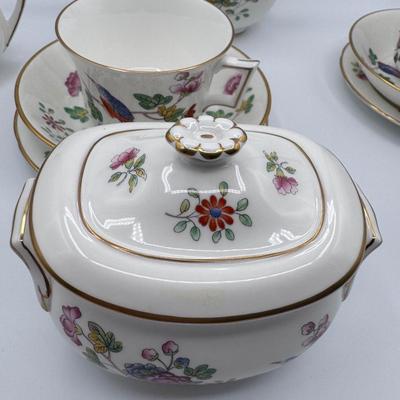 Wedgwood Cuckoo Bone China Tea Set – Elegant & Collectible