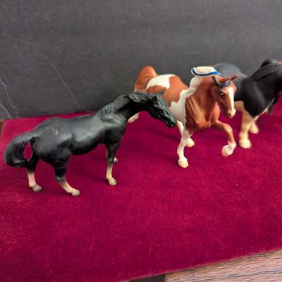 Vintage Horse Figurines #41