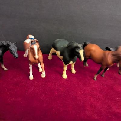 Vintage Horse Figurines #41