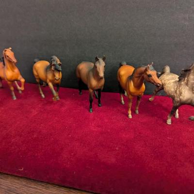 Vintage Horse Figurines #42