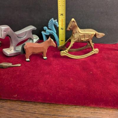 Array Of Animal Horses Various Material #44