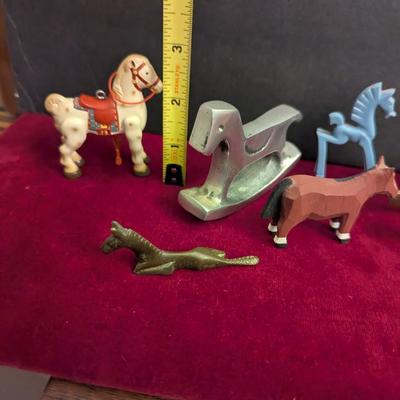 Array Of Animal Horses Various Material #44