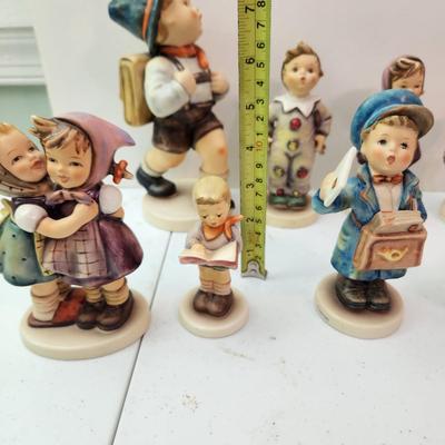 lot of 12 Goebel Hummels