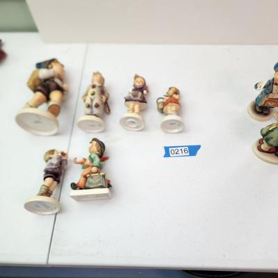 lot of 12 Goebel Hummels