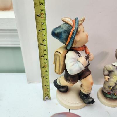 lot of 12 Goebel Hummels