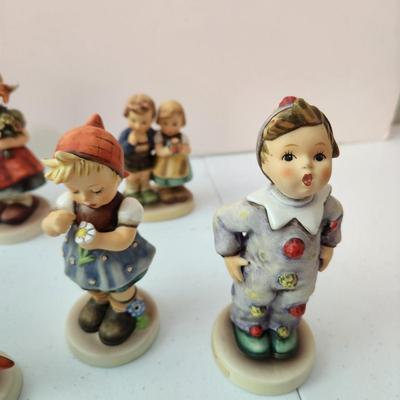 Lot of 11 Goebel Hummels