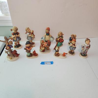 Lot of 11 Goebel Hummels