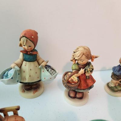 Lot of 11 Goebel Hummels