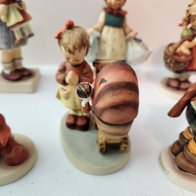 Lot of 11 Goebel Hummels