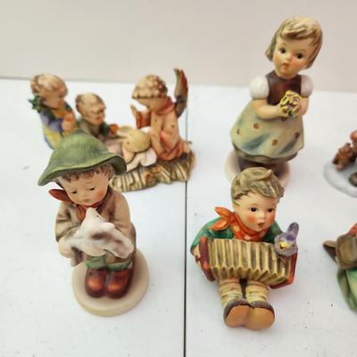 Collection of 13 Goebel Hummel Figurines
