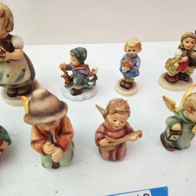 Collection of 13 Goebel Hummel Figurines