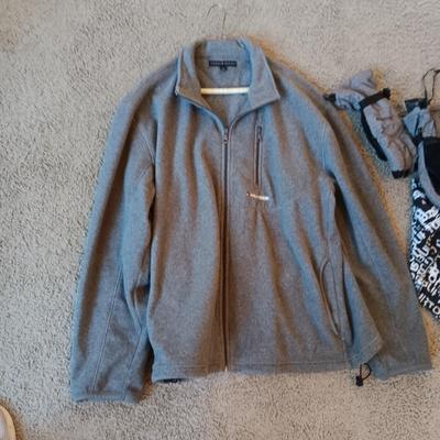 BURTON GLOVES AND SCARF PLUS TOMMY HILFIGER FLEECE JACKET (LRG)