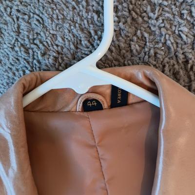 MEN'S LEATHER JACKET (44) AND SAM'S TOWN LAS VEGAS JACKET (MED)