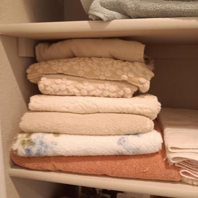 TOWELS, PILLOW CASES, QUEEN & TWIN SHEETS