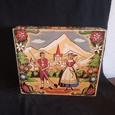 GERMAN WOODEN BOX AND A SCENTSY CANDLE WARMER