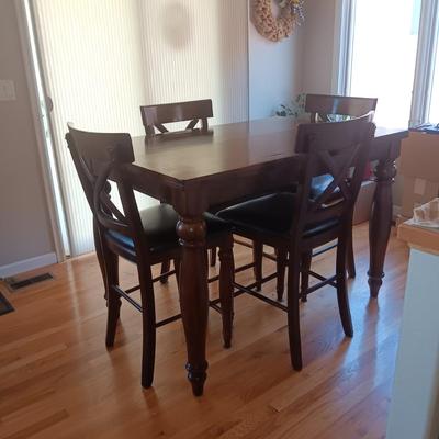 VERY NICE COUNTER HEIGHT DINING TABLE W/BUTTERFLY LEAF AND 8 CHAIRS