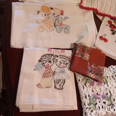 KITCHEN LINENS