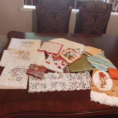 KITCHEN LINENS