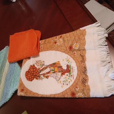 KITCHEN LINENS