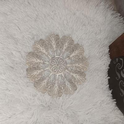LIVE PLANT, METAL WALL HANGING, BATH RUG AND MORE