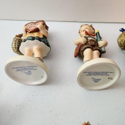 Lot of 12 Goebel Hummels Figurines & Bell