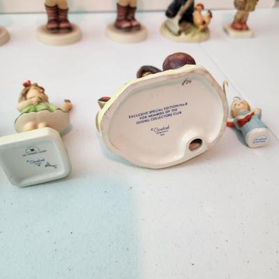 Lot of 12 Goebel Hummels Figurines & Bell