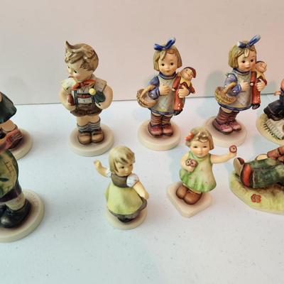 Lot of 12 Goebel Hummels Figurines & Bell
