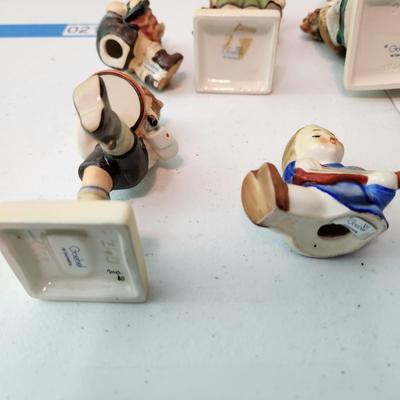 Lot of 13 Goebel Hummels Figurines