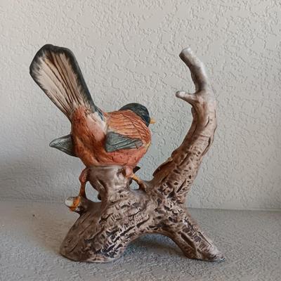 2 CERAMIC BIRDS AND A GLASS BUTTERFLY