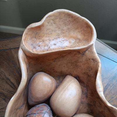 LARGE CHIP AND DIP MADE FROM A TREE ROOT? AND WOODEN FRUIT