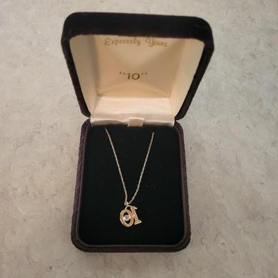 14K GOLD NECKLACE AND PENDANT