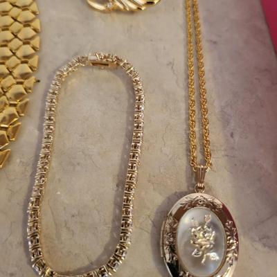 JUDY LEE BRACELET AND OTHER JEWELRY