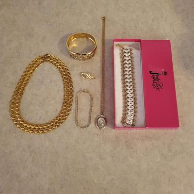 JUDY LEE BRACELET AND OTHER JEWELRY