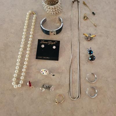 COSTUME JEWELRY