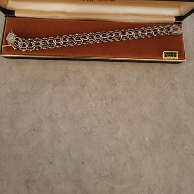 TRU STYLE STERLING SILVER BRACELET