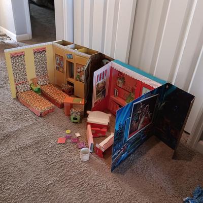 BARBIE GOES TO COLLEGE VINTAGE PLAY SET