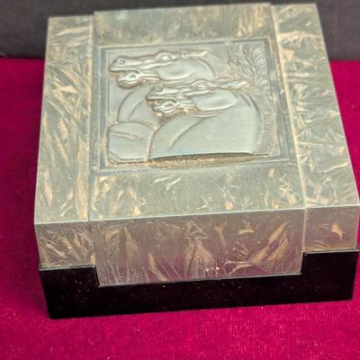 1930's Art Deco Hickok USA Molded Bakelite/Catalin Valet Box Gold Horses #49